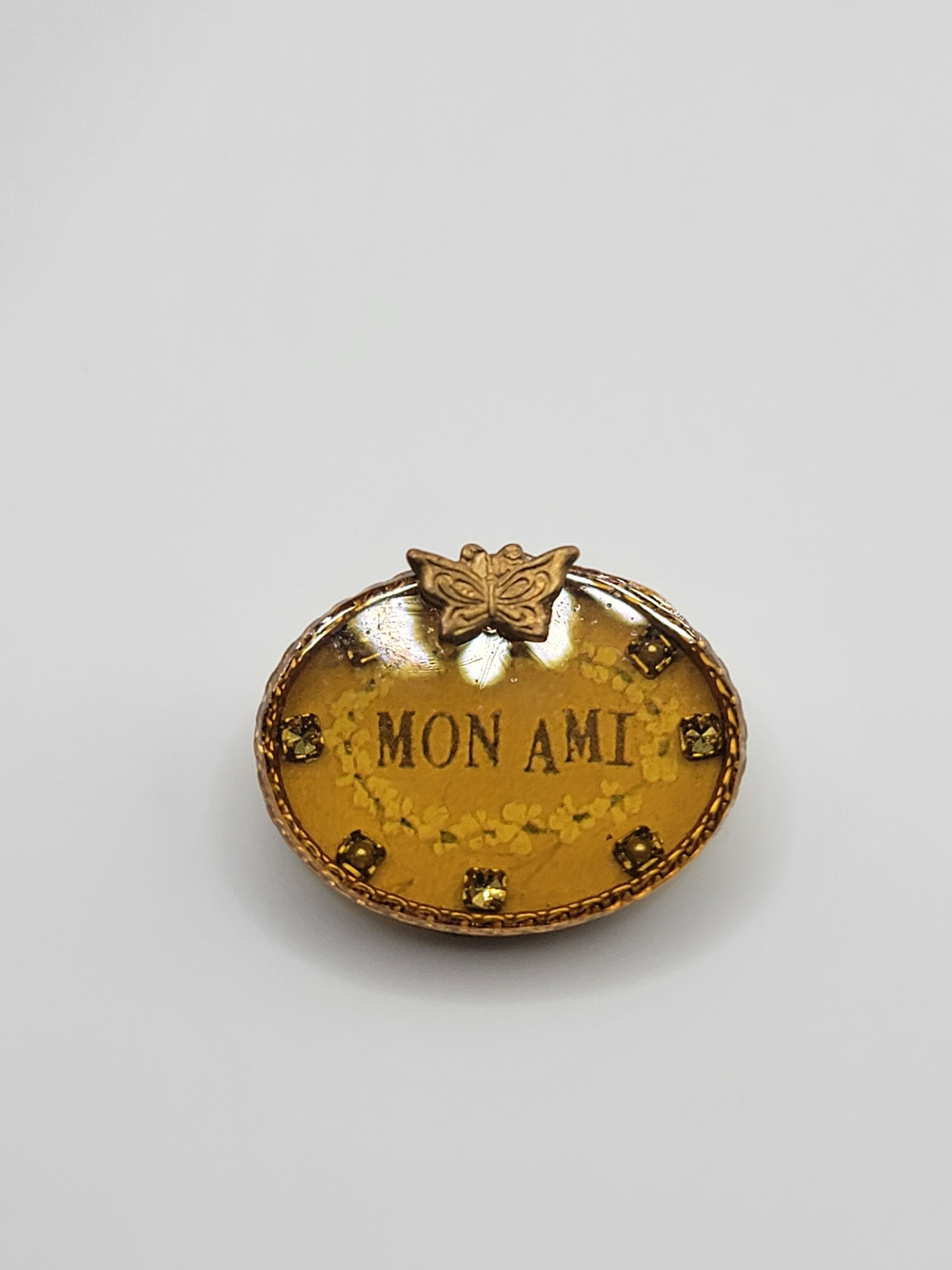 Vintage Maximal Art Mon Ami Oval Gold Tone Brooch
